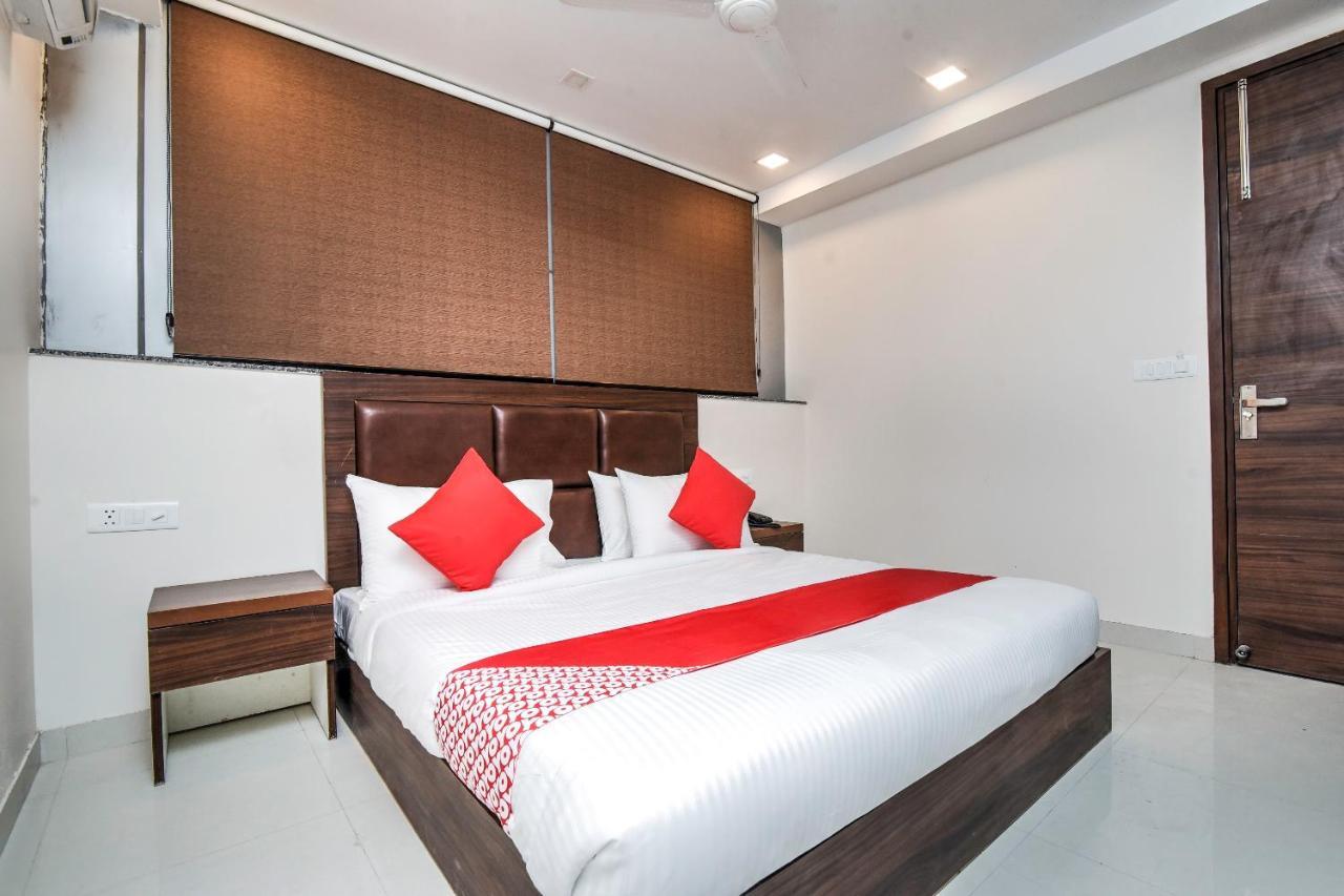 Oyo 23191 Flagship Hotel Raj Madan Ameerpet Hyderabad Eksteriør billede