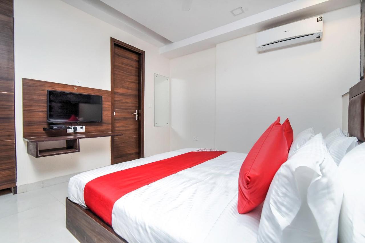 Oyo 23191 Flagship Hotel Raj Madan Ameerpet Hyderabad Eksteriør billede