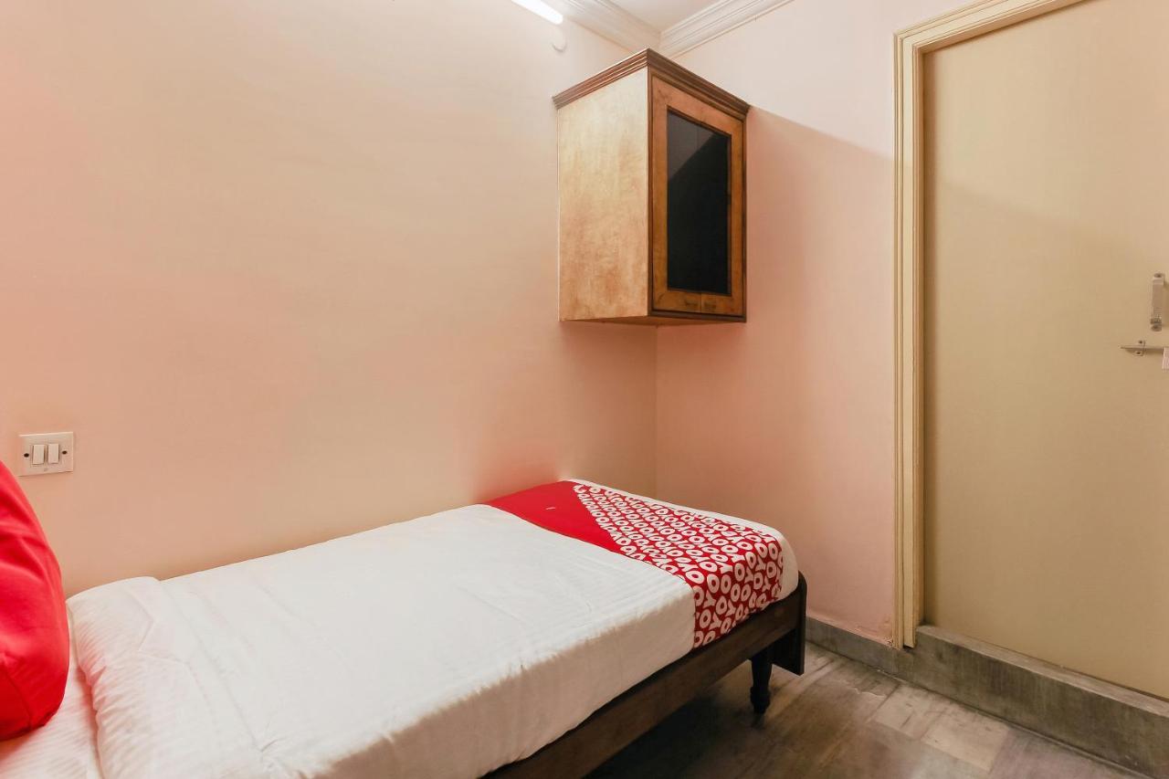 Oyo 23191 Flagship Hotel Raj Madan Ameerpet Hyderabad Eksteriør billede