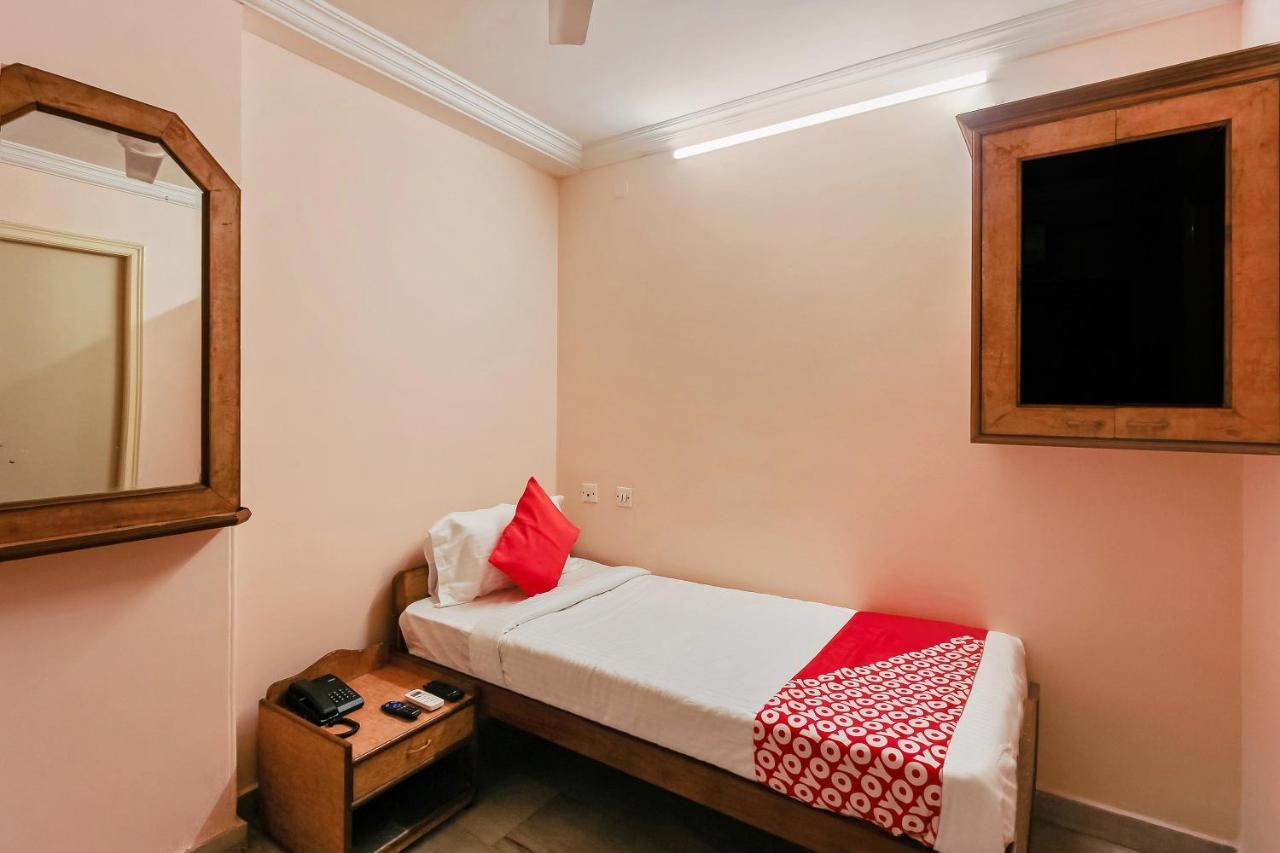Oyo 23191 Flagship Hotel Raj Madan Ameerpet Hyderabad Eksteriør billede