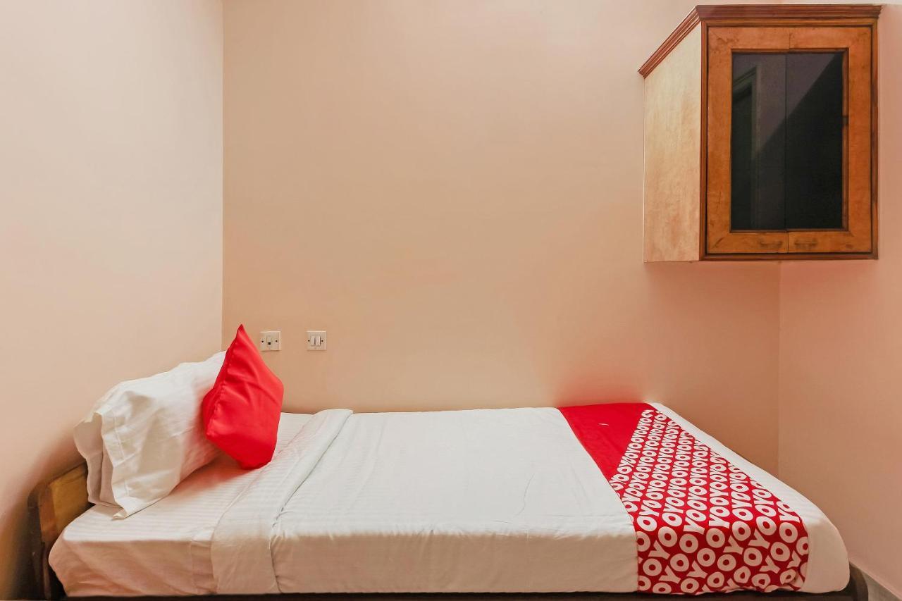 Oyo 23191 Flagship Hotel Raj Madan Ameerpet Hyderabad Eksteriør billede