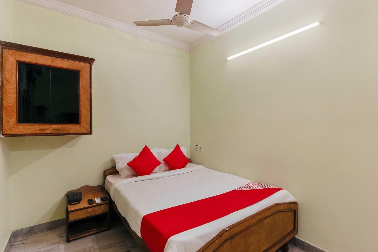 Oyo 23191 Flagship Hotel Raj Madan Ameerpet Hyderabad Eksteriør billede